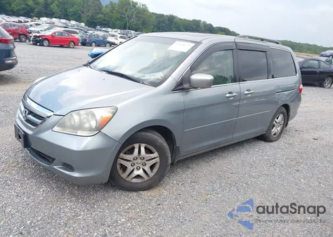 2005 Honda Odyssey Ex-L from USA, damaged, VIN 5FNRL386X5B133026